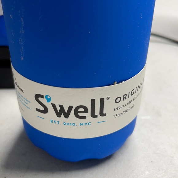 S'well Soft Touch Sport Geyser Water Bottle BLUE - Picture 4 of 6